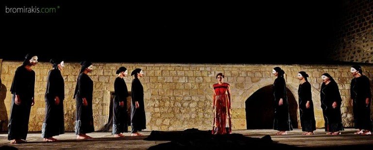 Για τη “Μήδεια” του Ευριπίδη (1): αμφίσημη Μήδεια, αμφίθυμοι θεατές