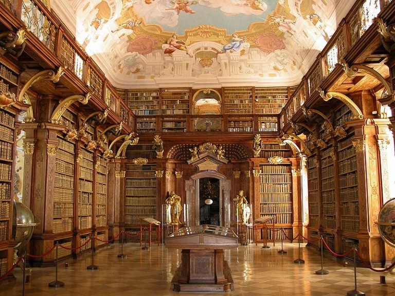 Πάντα όμορφος ο κόσμος των βιβλιοθηκών / Famous libraries Πάντα όμορφος ο κόσμος των βιβλιοθηκών / Famous libraries