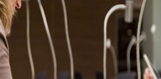 Νεοελληνική Γλώσσα Β´ Γυμνασίου: Ενότητα 4η- Το σχολείο στον χρόνο(Κριτήριο αξιολόγησης)