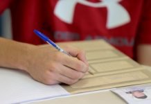 Επίδειξη γραπτών δοκιμίων των Ελλήνων του εξωτερικού