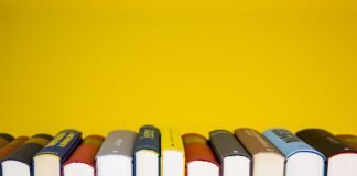 Νεοελληνική Γλώσσα Β´ Γυμνασίου: 4η Ενότητα(Ασκήσεις στο αντικείμενο)